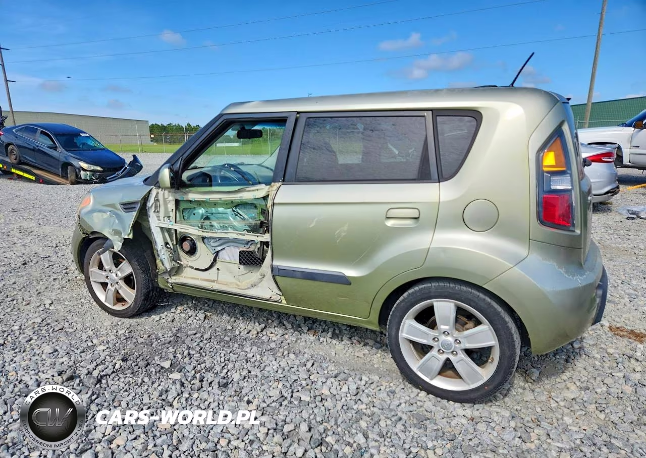 2010 Kia Soul + VIN:KNDJT2A29A7136952 - 2