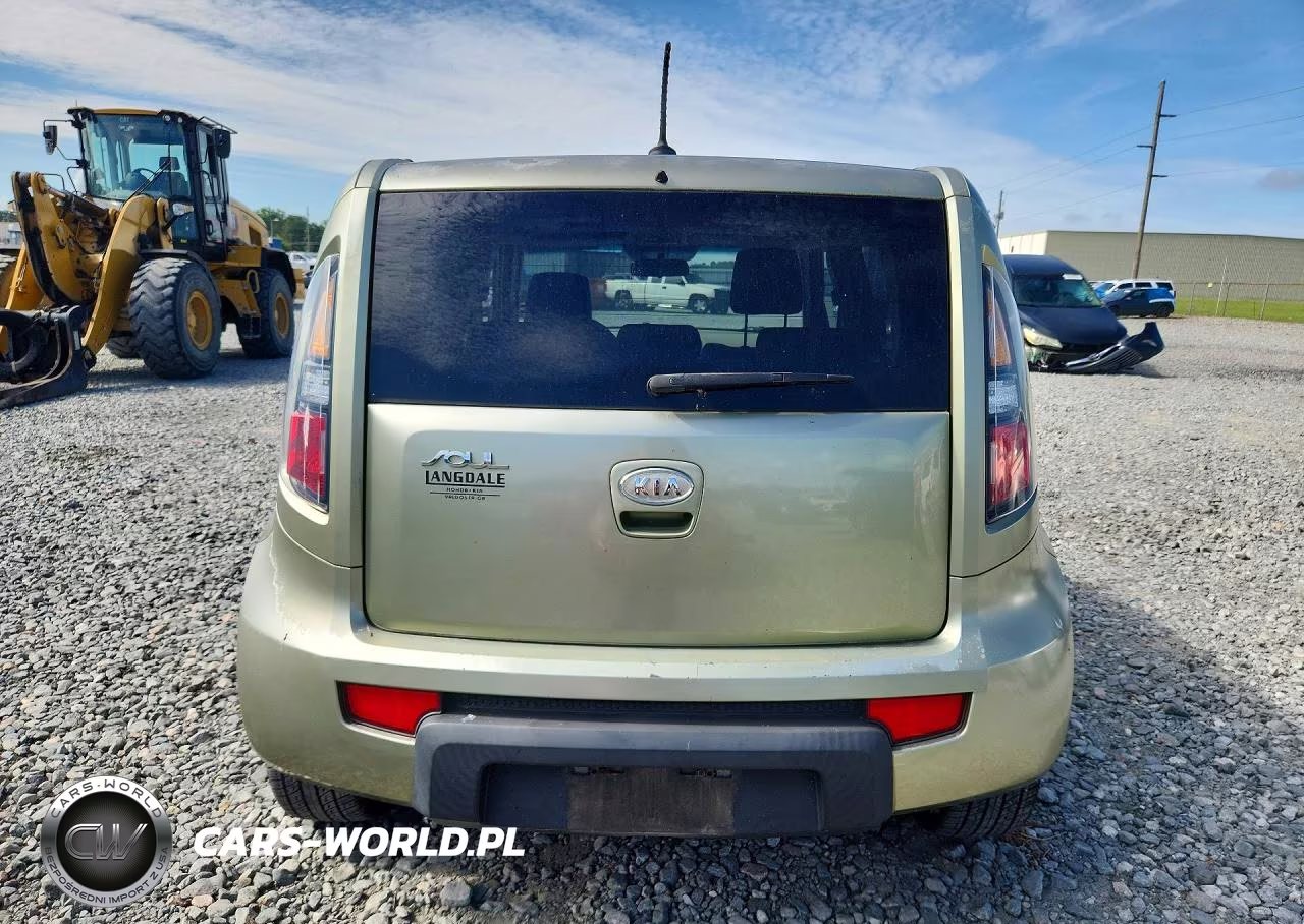 2010 Kia Soul + VIN:KNDJT2A29A7136952 - 6