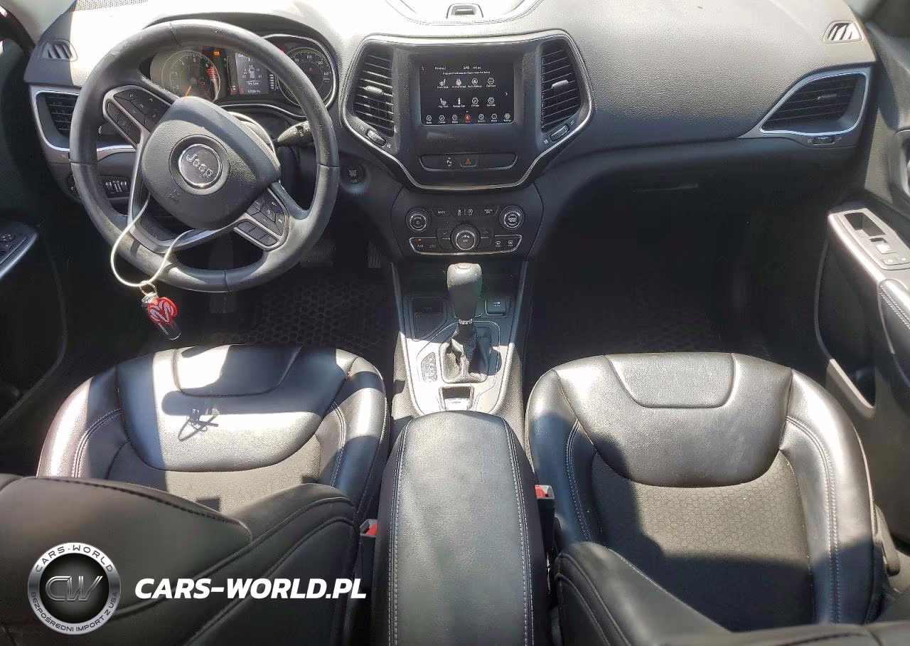 2019 Jeep Cherokee Latitude Plus VIN:1C4PJLLB4KD344517 - 8