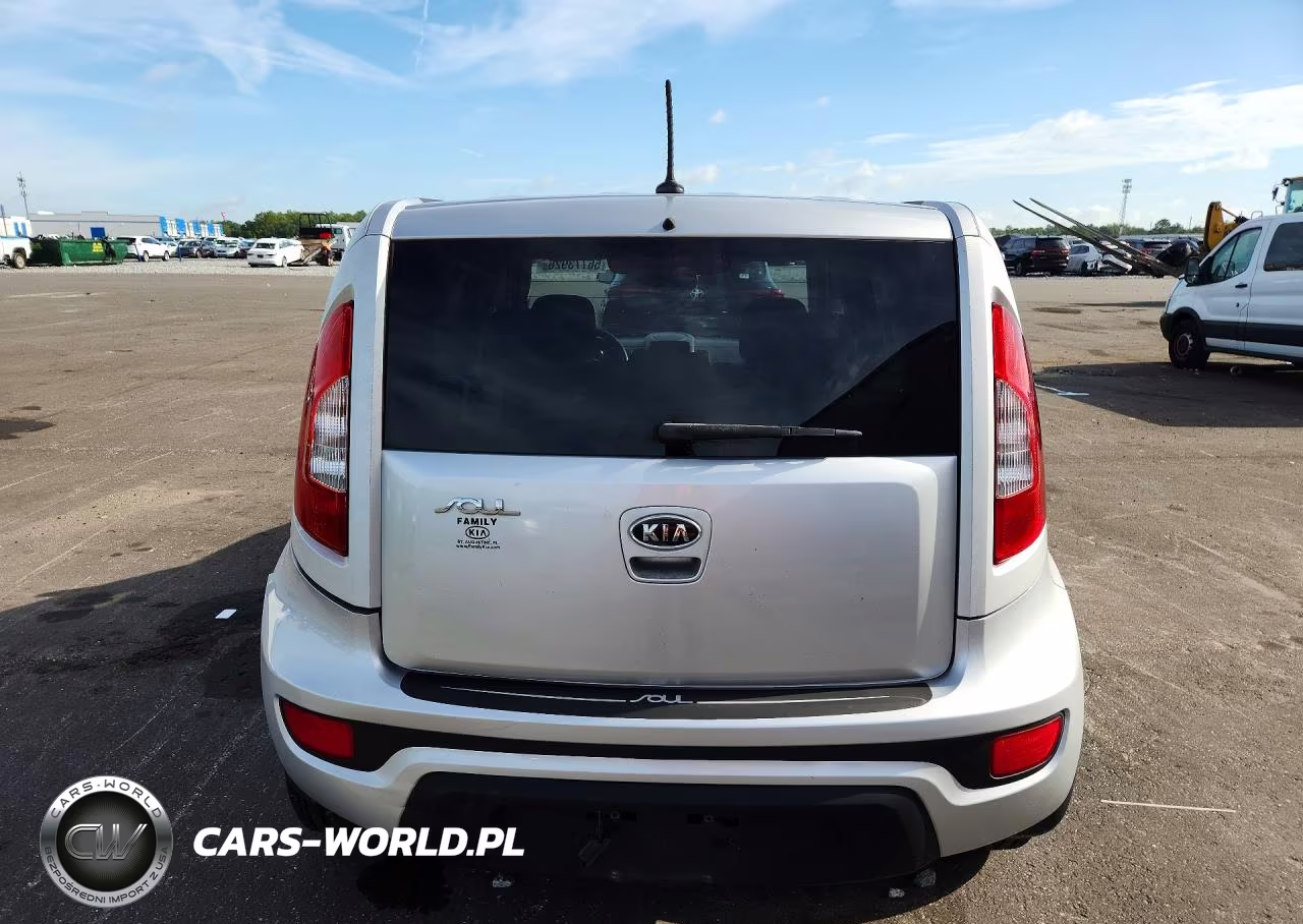 2012 Kia Soul + VIN:KNDJT2A68C7456673 - 6