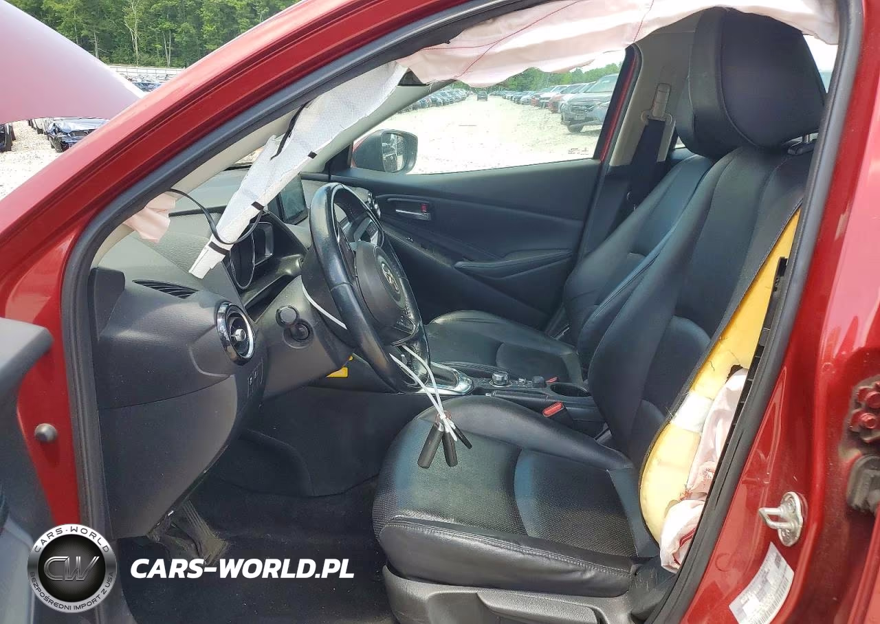 2020 Toyota Yaris Hatchback Xle VIN:3MYDLBJV1LY700796 - 7