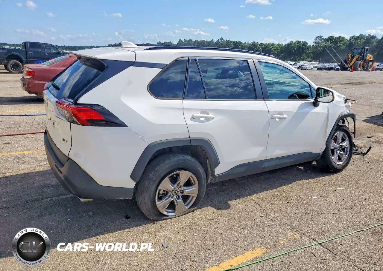 2023 Toyota Rav4 Xle VIN:2T3W1RFV6PW278826 - 3