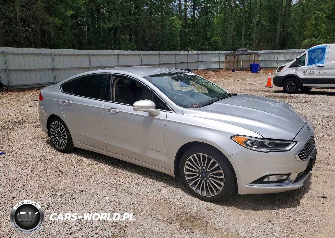 2017 Ford Fusion Titanium Hev VIN:3FA6P0RU4HR279966 - 4