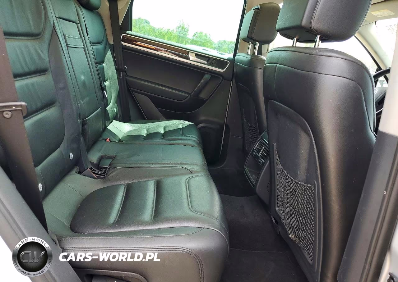 2013 Volkswagen Touareg V6 Tdi VIN:WVGEP9BP5DD000652 - 11
