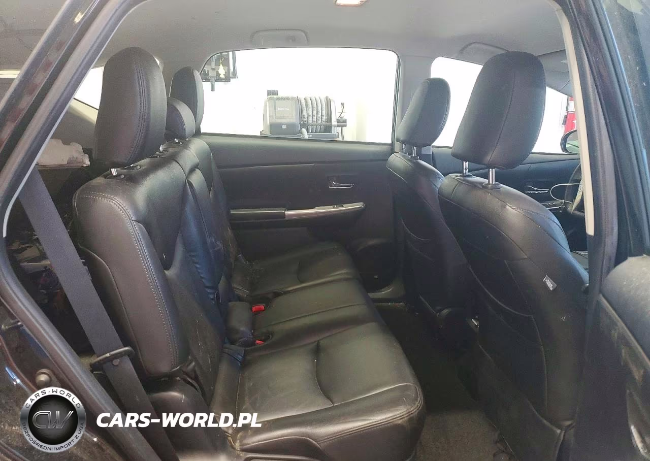 2016 Toyota Prius V Three VIN:JTDZN3EU5GJ045607 - 10
