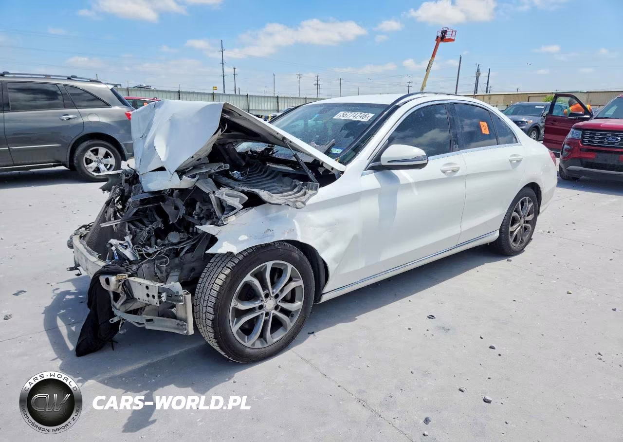 2016 Mercedes-Benz C 300 – zdjęcie 1 z 12