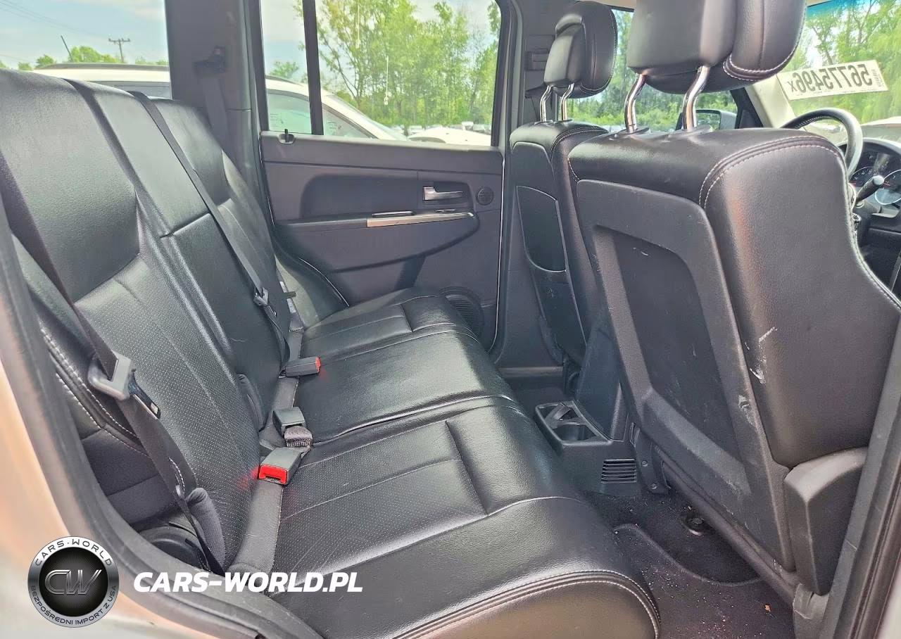 2010 Jeep Liberty Renegade VIN:1J4PN3GK1AW159062 - 10