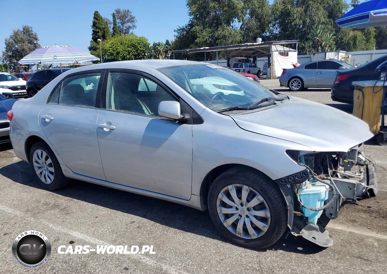 2013 Toyota Corolla Le VIN:5YFBU4EEXDP082341 - 4