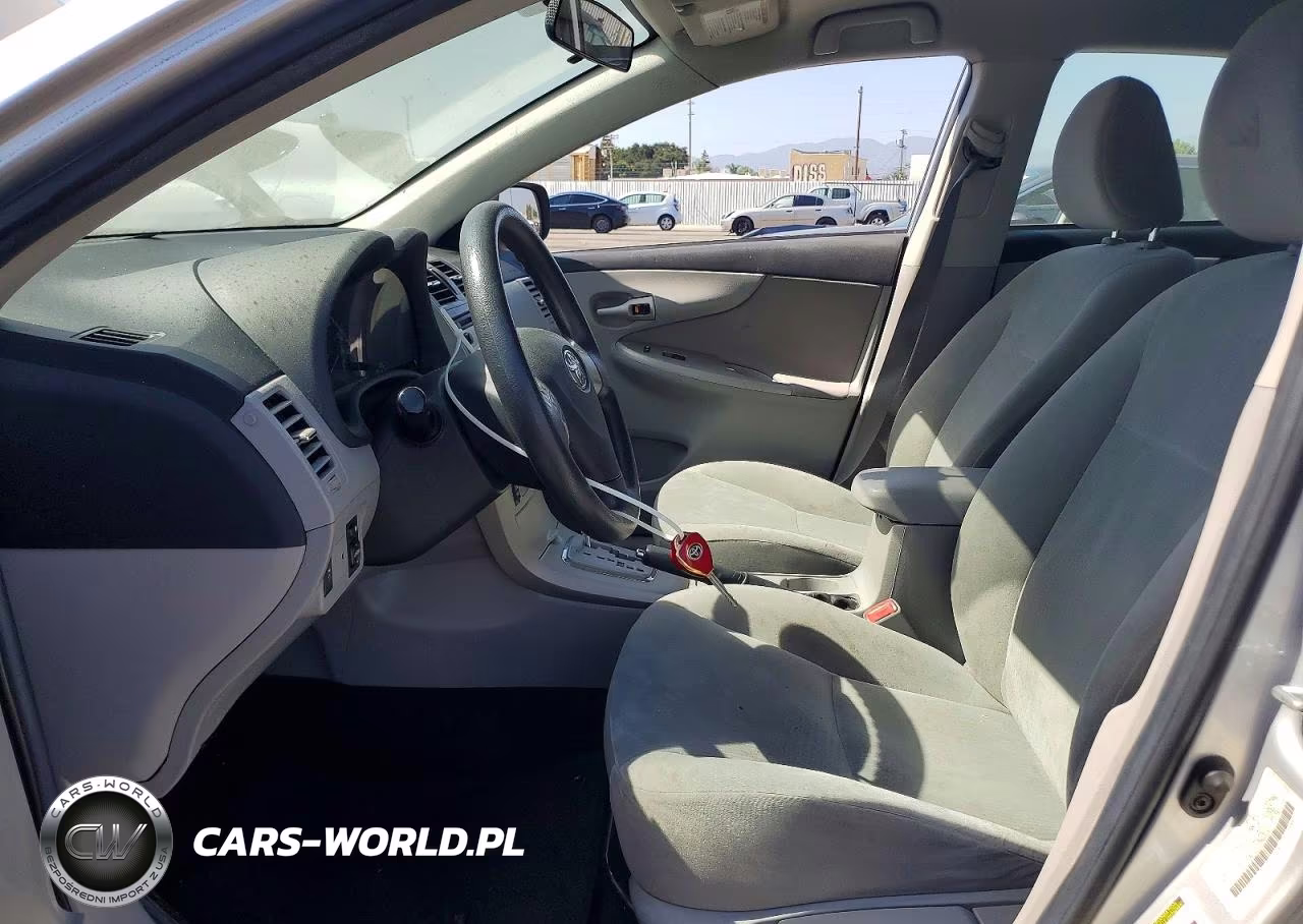 2013 Toyota Corolla Le VIN:5YFBU4EEXDP082341 - 7