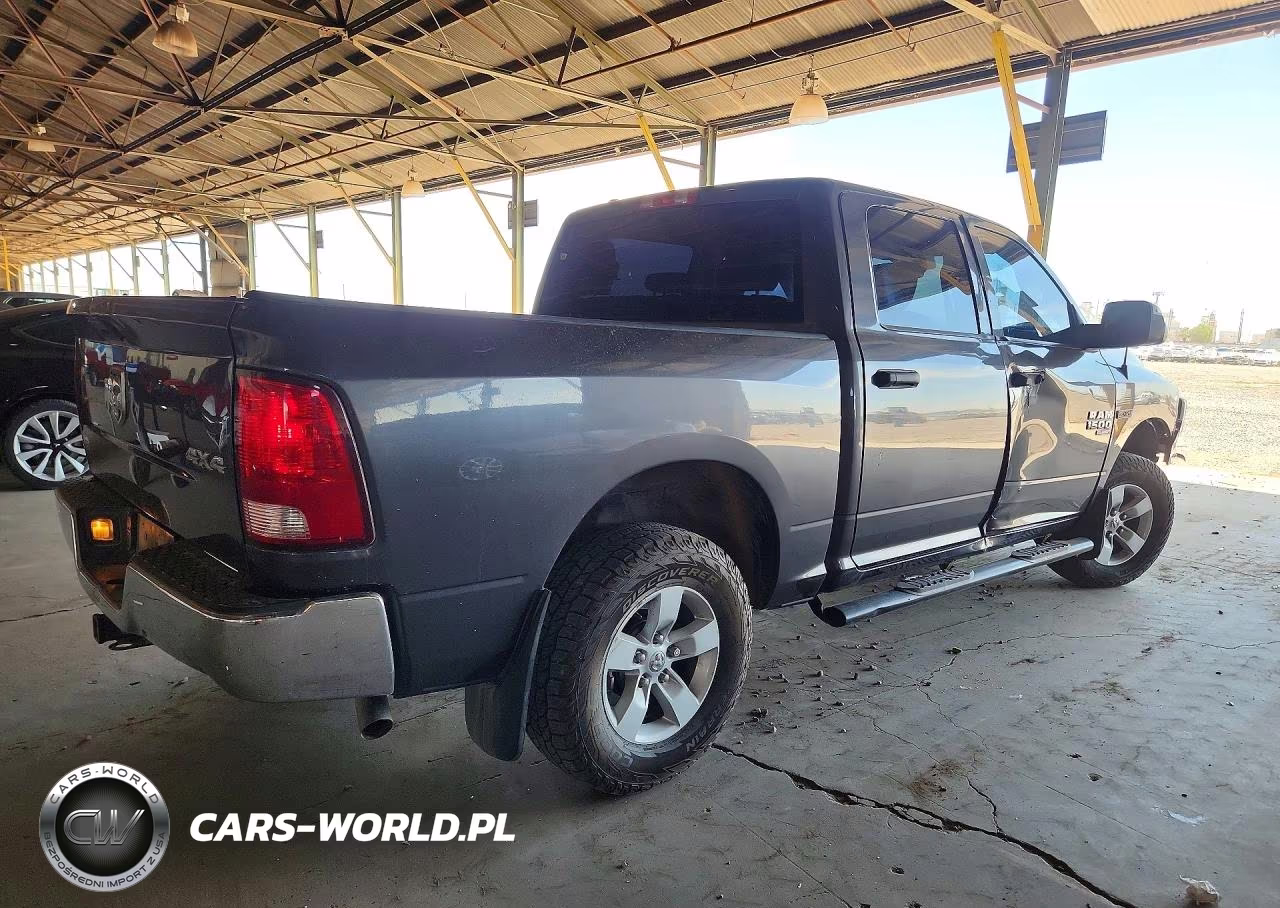2019 Ram 1500 Classic Tradesman VIN:1C6RR7KM2KS750357 - 3