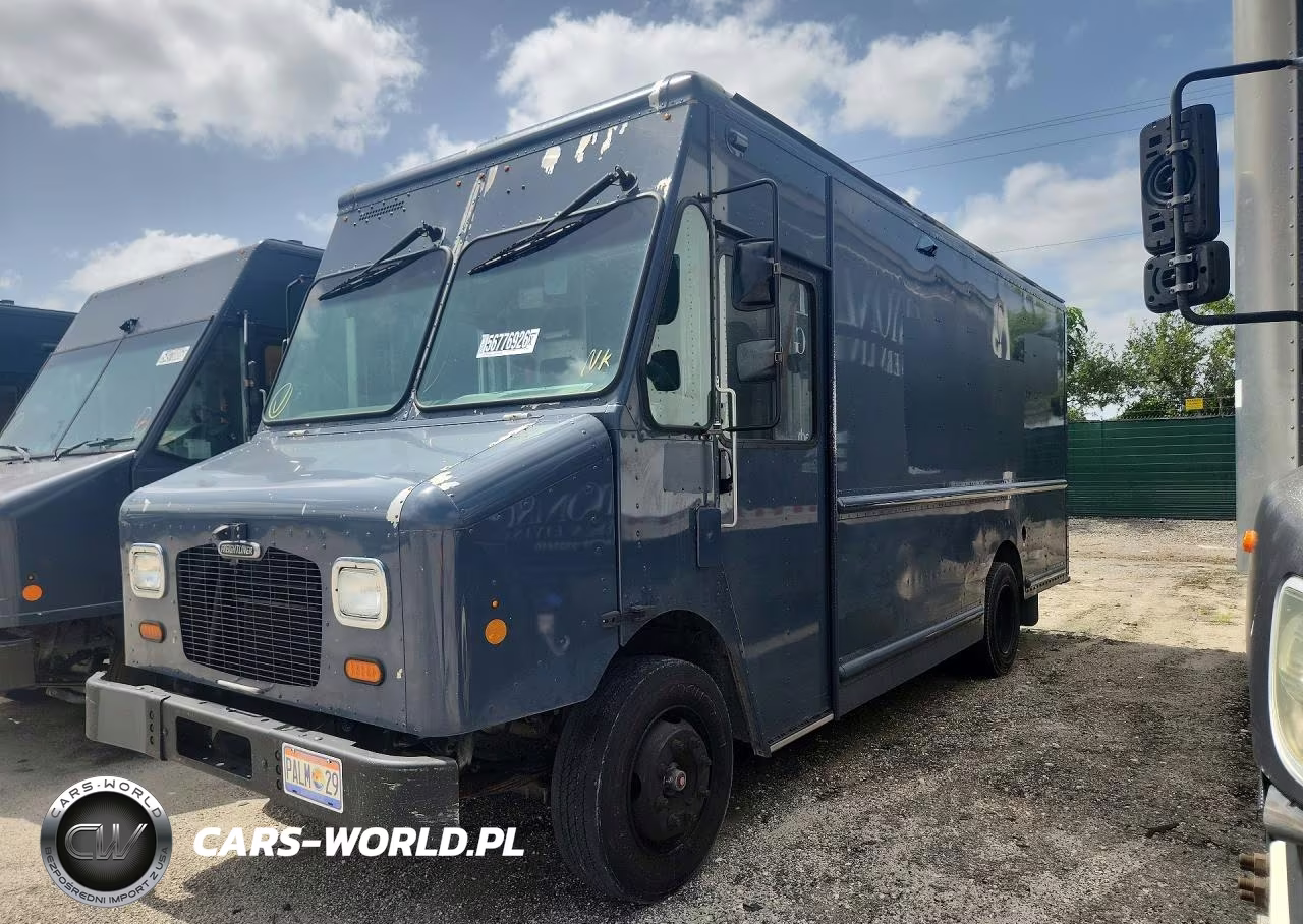 2020 Freightliner Chassis M Line Walk-In Van