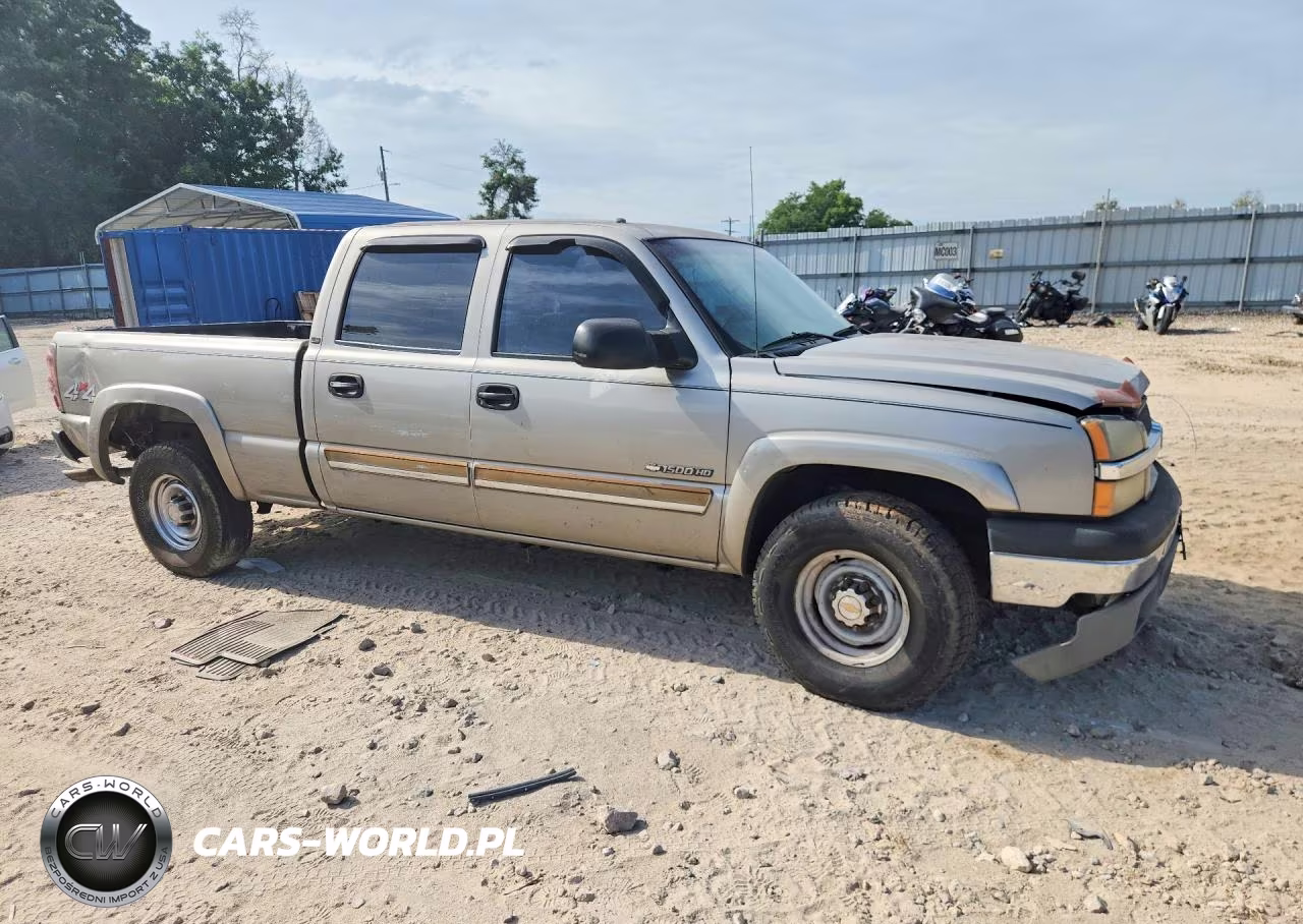 2003 Chevrolet Silverado K1500 Heavy Duty VIN:1GCGK13U33F143085 - 4