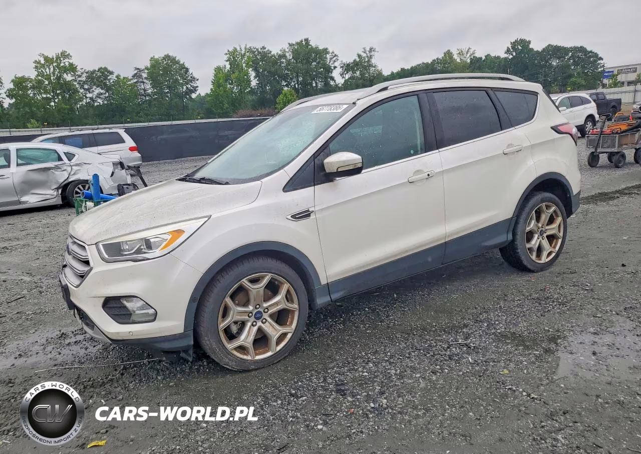 2018 Ford Escape Titanium – zdjęcie 1 z 13