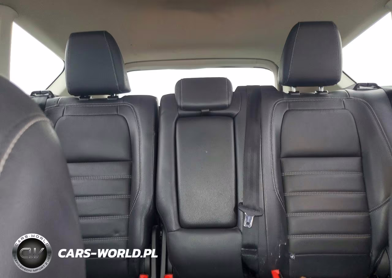 2018 Ford Escape Titanium VIN:1FMCU9J94JUB19517 - 10