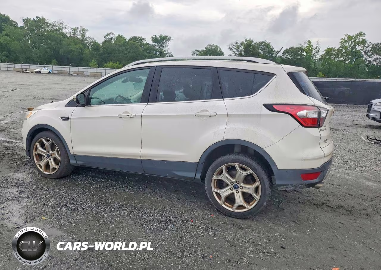 2018 Ford Escape Titanium VIN:1FMCU9J94JUB19517 - 2