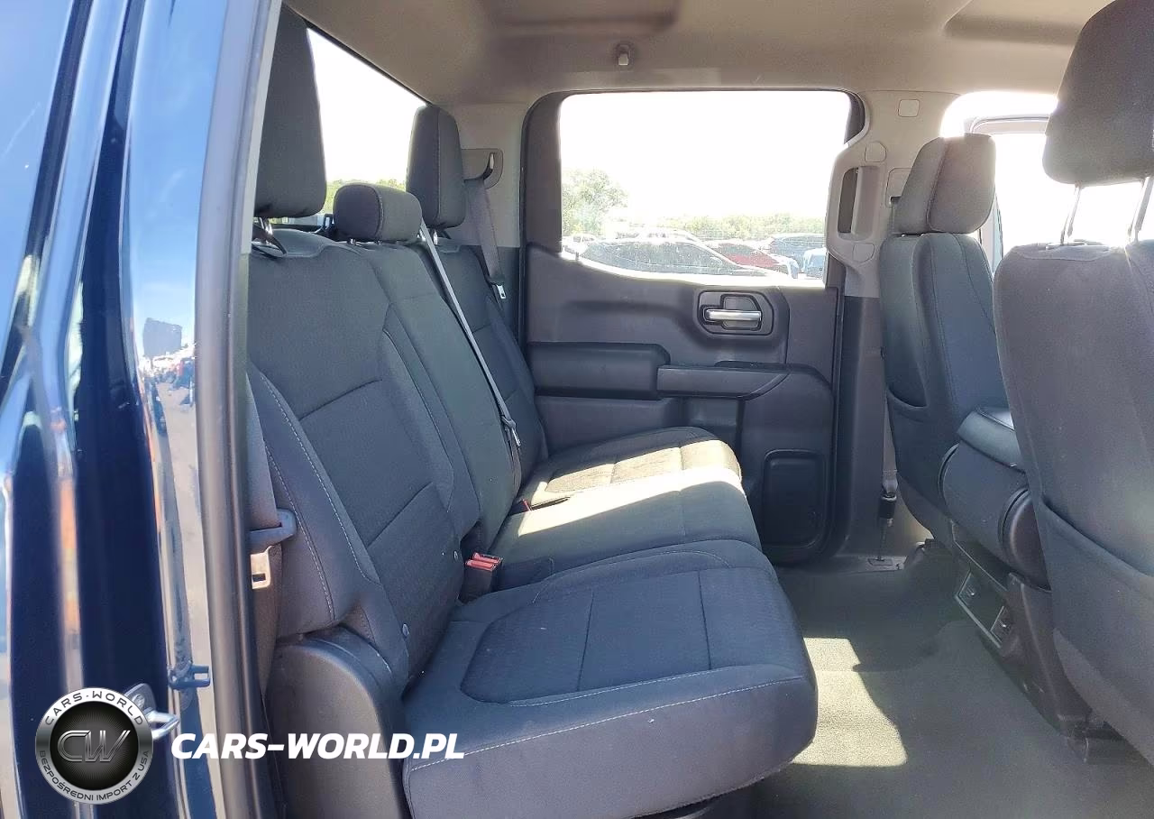 2021 Chevrolet Silverado K1500 VIN:3GCPYAEK0MG113133 - 10