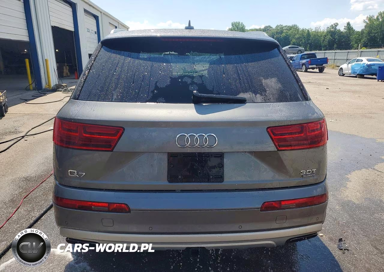 2017 Audi Q7 Premium Plus VIN:WA1LAAF7XHD015494 - 6