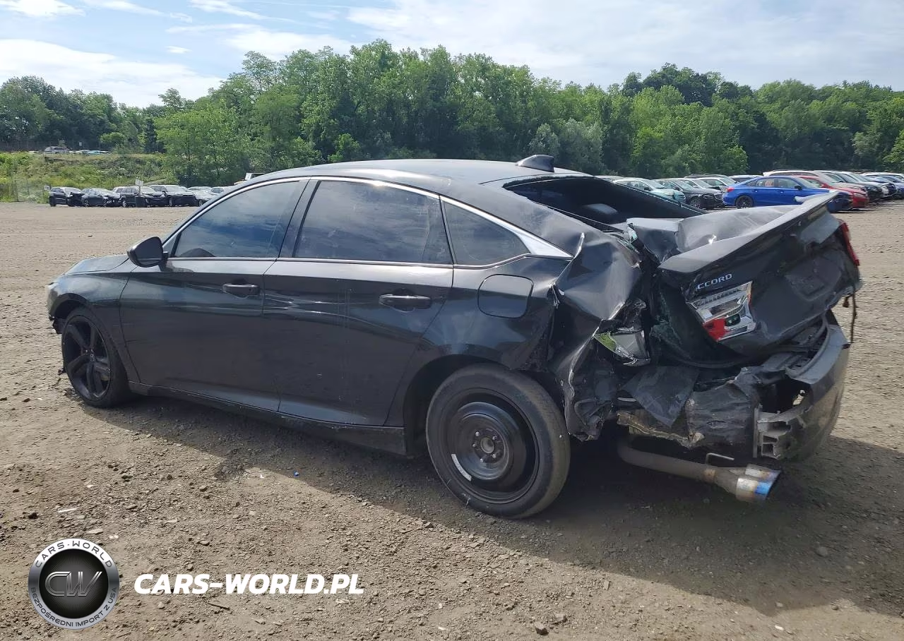 2018 Honda Accord Sport VIN:1HGCV1F3XJA148725 - 2