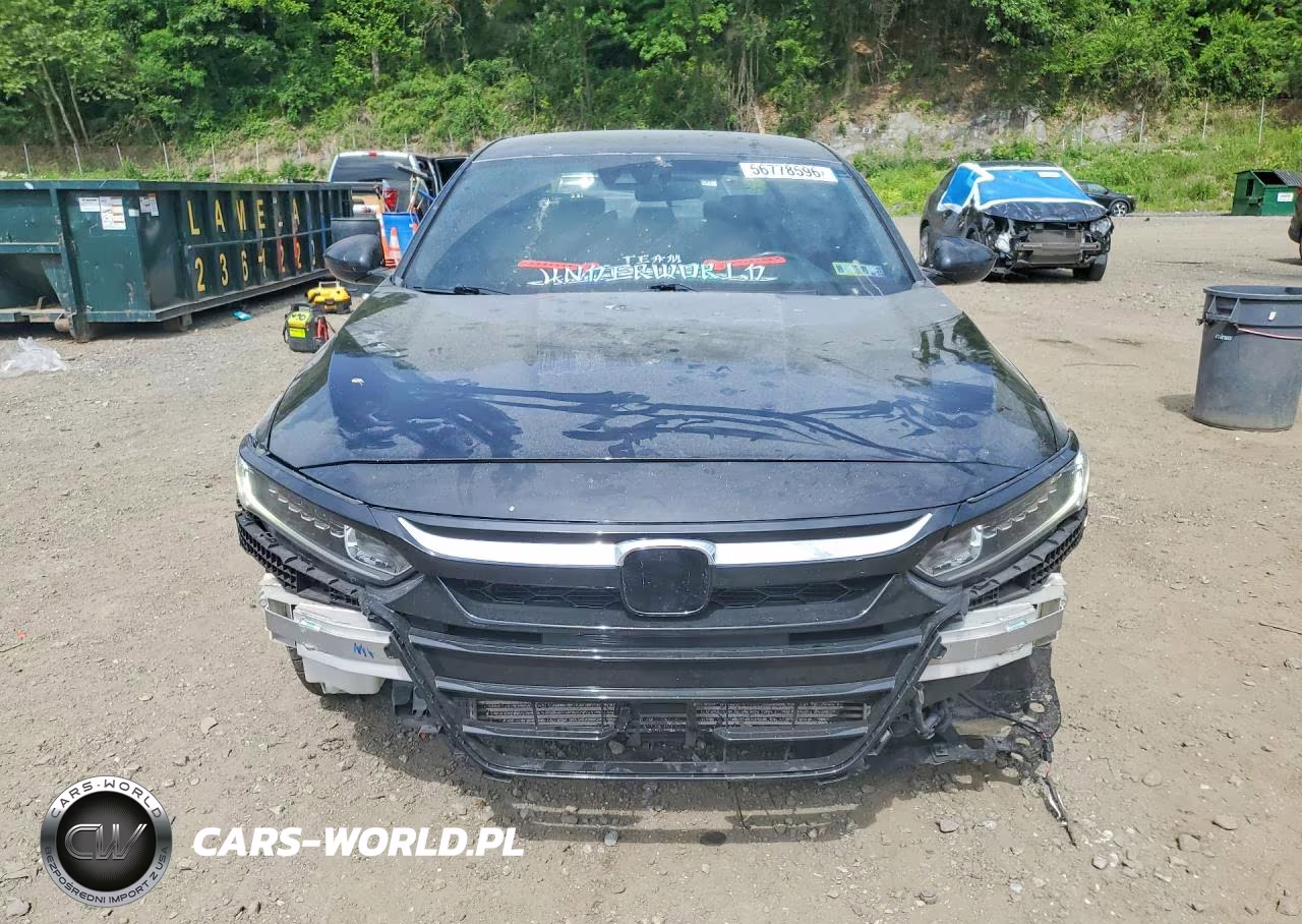 2018 Honda Accord Sport VIN:1HGCV1F3XJA148725 - 5