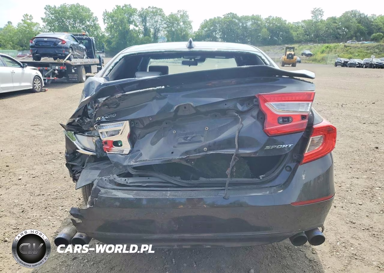 2018 Honda Accord Sport VIN:1HGCV1F3XJA148725 - 6