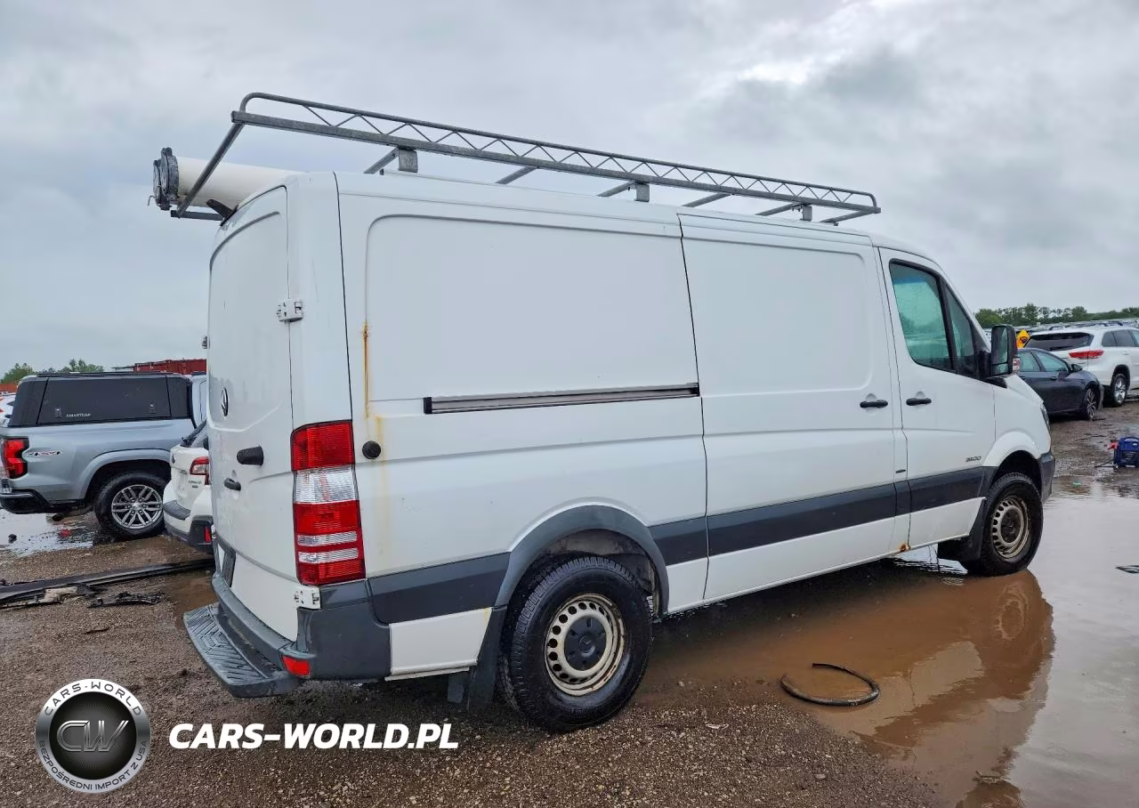 2016 Mercedes-Benz Sprinter 2500 VIN:WD3PE7DD1GP341070 - 3