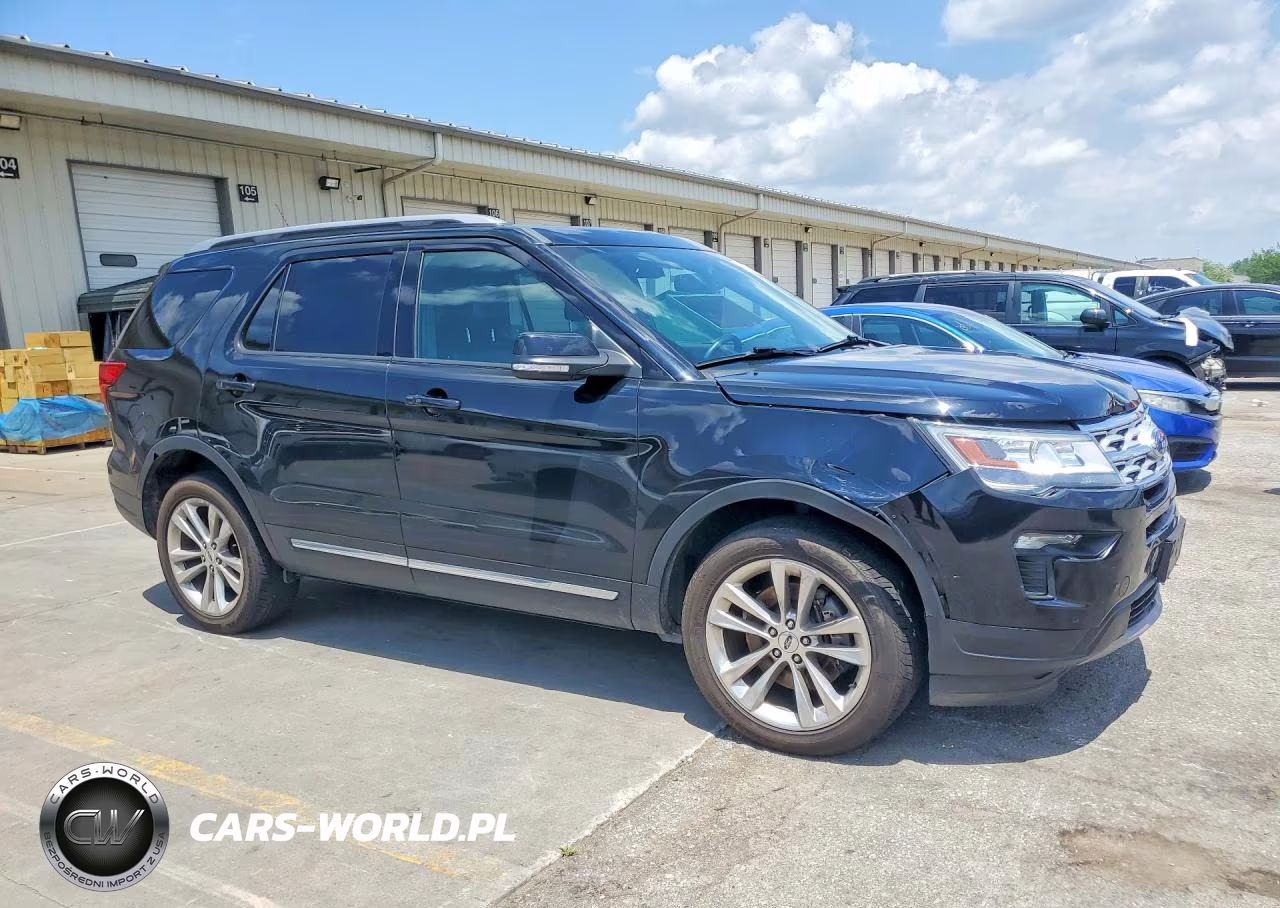 2018 Ford Explorer Xlt VIN:1FM5K8D86JGC83457 - 4