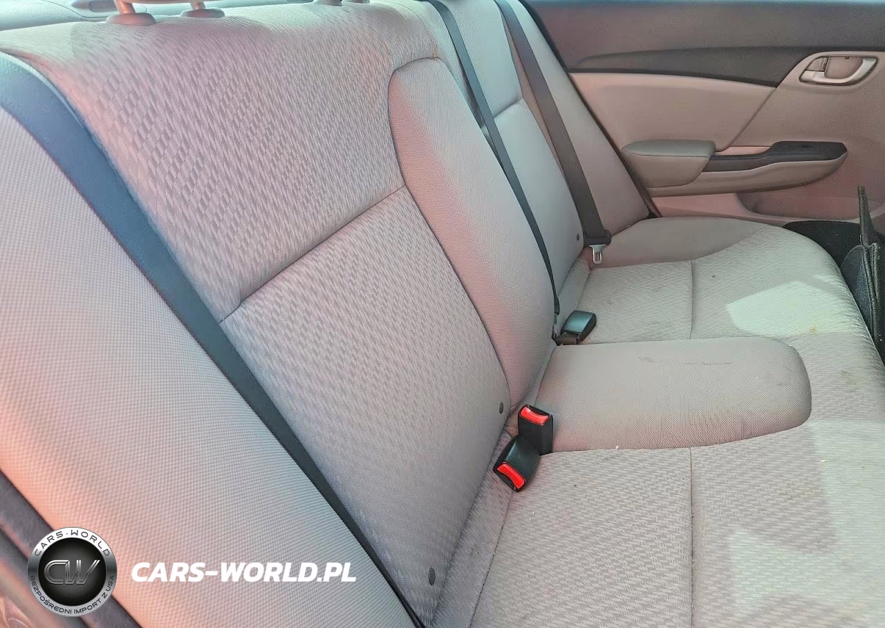 2020 Chevrolet Malibu VIN:1G1ZB5ST0LF011080 - 10