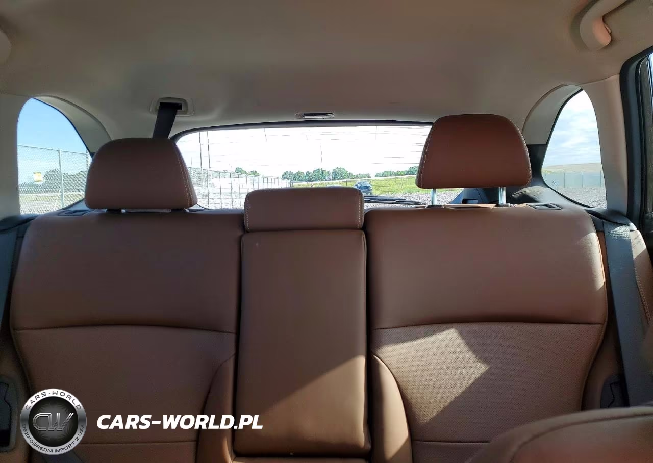 2019 Subaru Outback Touring VIN:4S4BSETC7K3320869 - 10