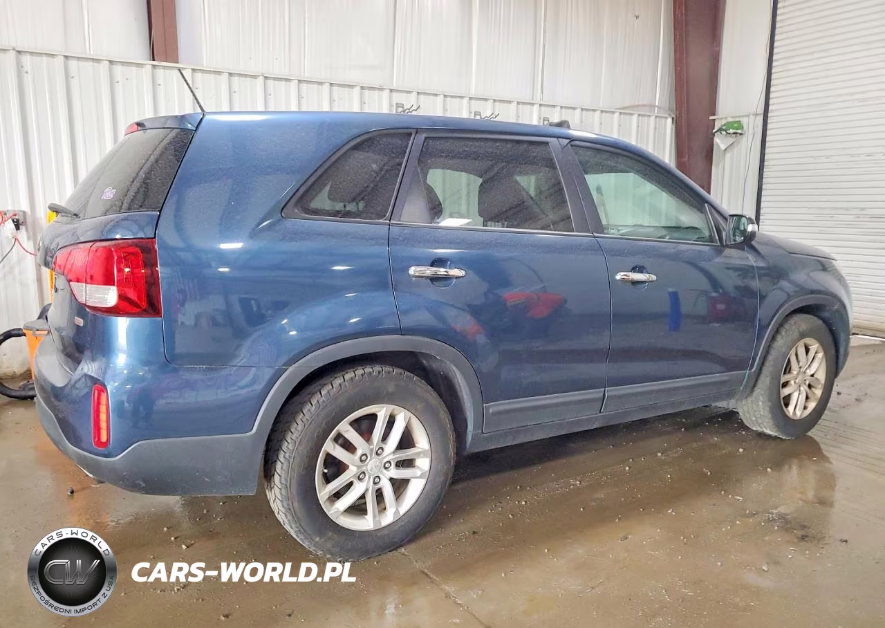 2014 Kia Sorento Lx VIN:5XYKT3A66EG463475 - 3