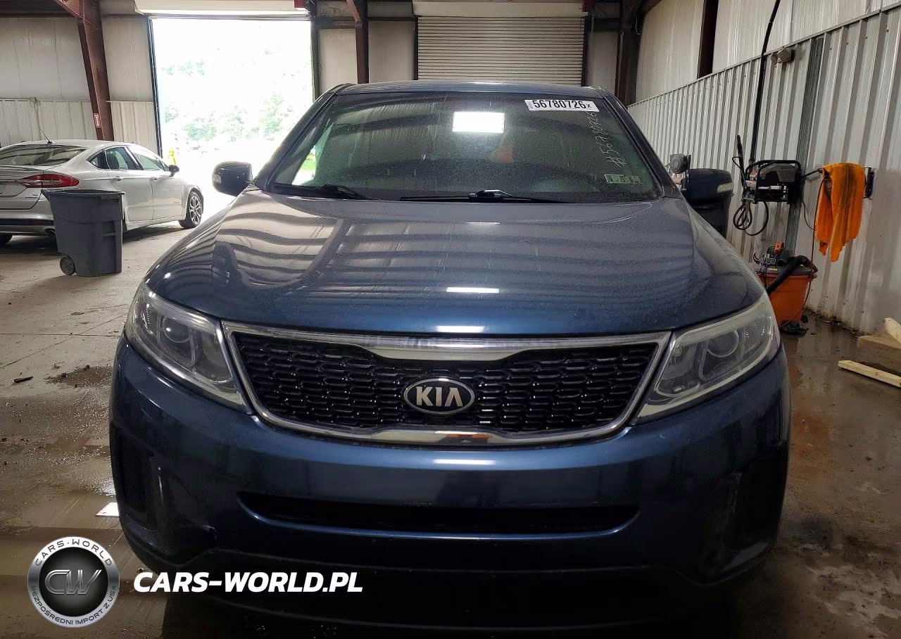2014 Kia Sorento Lx VIN:5XYKT3A66EG463475 - 5