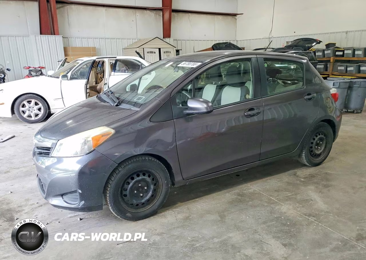 2012 Toyota Yaris 5-Door L – zdjęcie 1 z 12