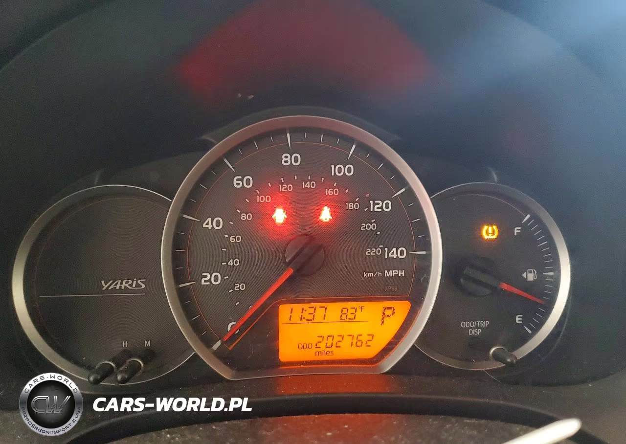2012 Toyota Yaris 5-Door L VIN:JTDKTUD39CD519055 - 9