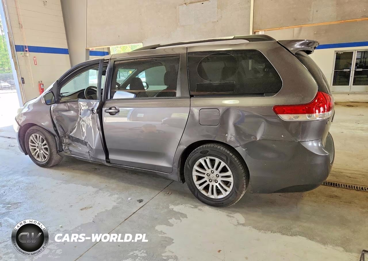 2011 Toyota Sienna Xle 8-Passenger VIN:5TDYK3DC6BS032051 - 2