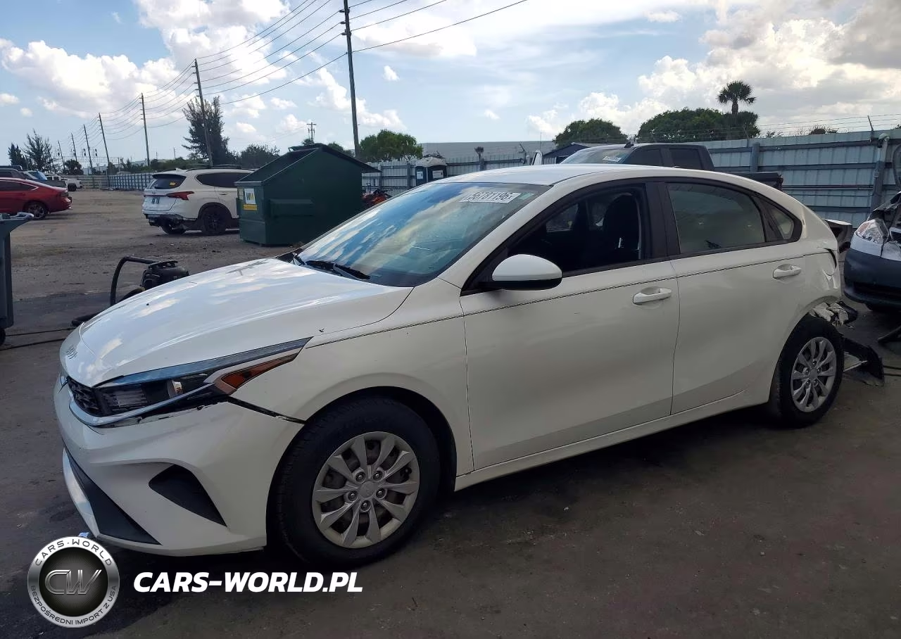 2022 Kia Forte Fe – zdjęcie 1 z 12