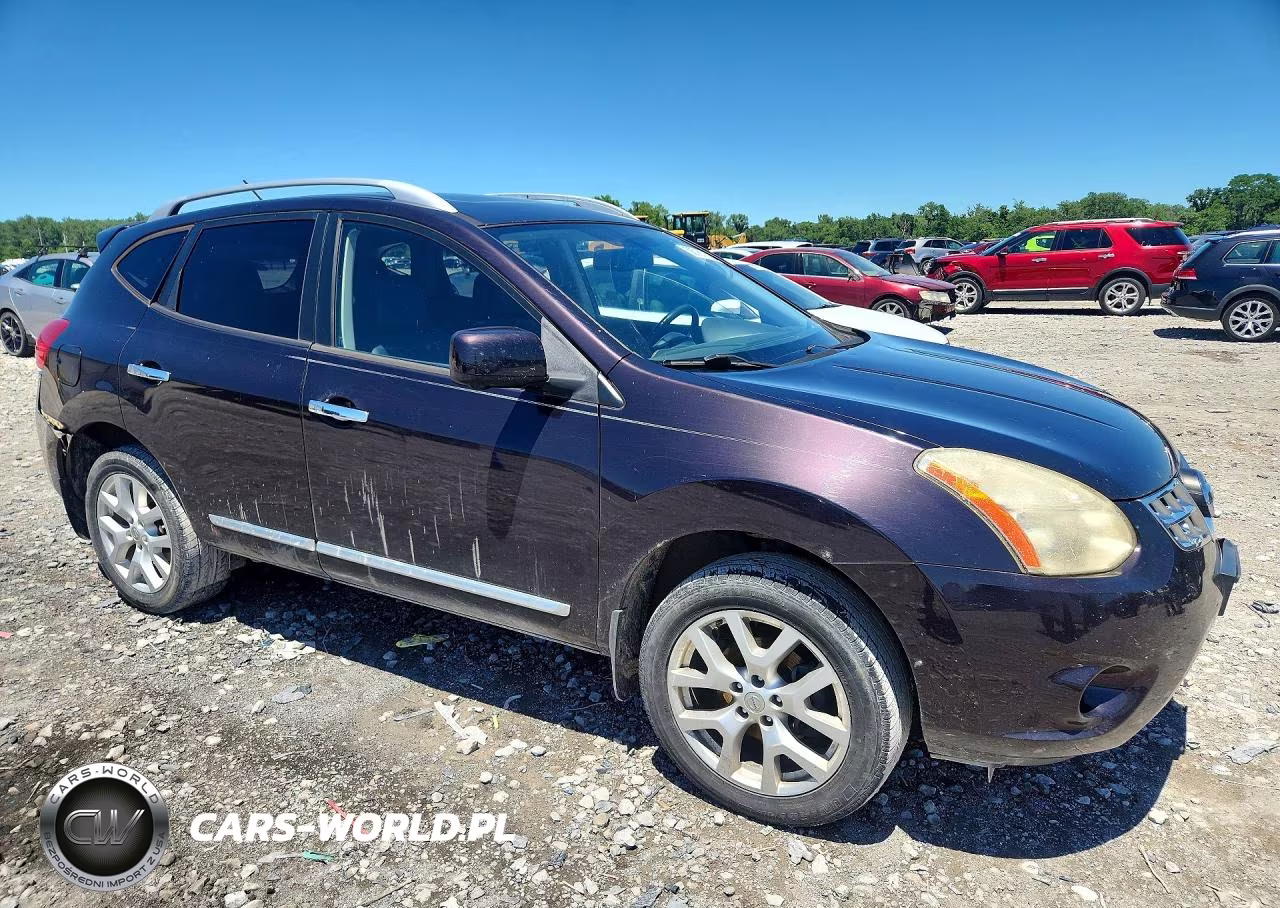 2013 Nissan Rogue S VIN:JN8AS5MV7DW110021 - 4