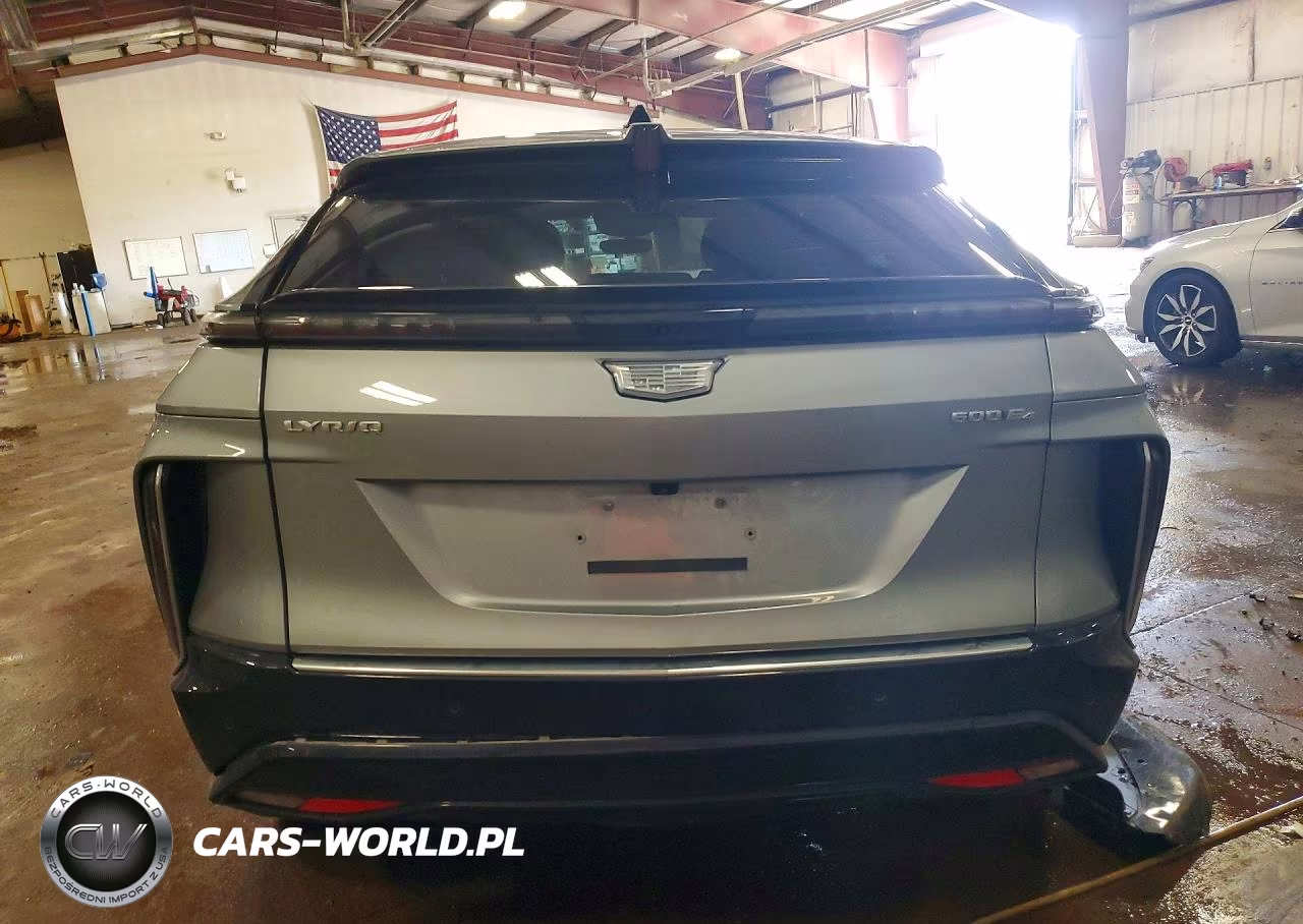 2025 Cadillac Lyriq Luxury VIN:1GYKPRRL1SZ319129 - 6