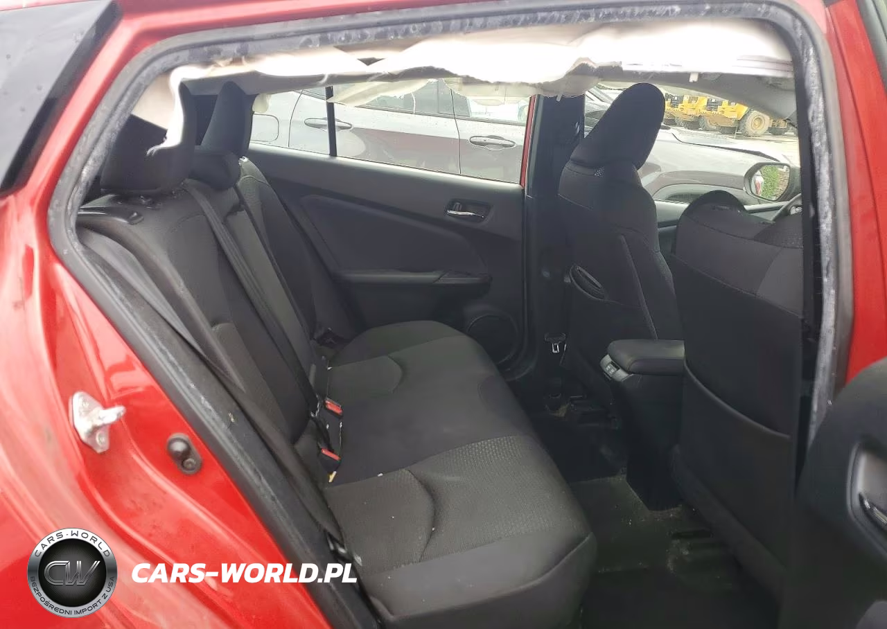 2021 Toyota Prius Le VIN:JTDKAMFU6M3140016 - 10