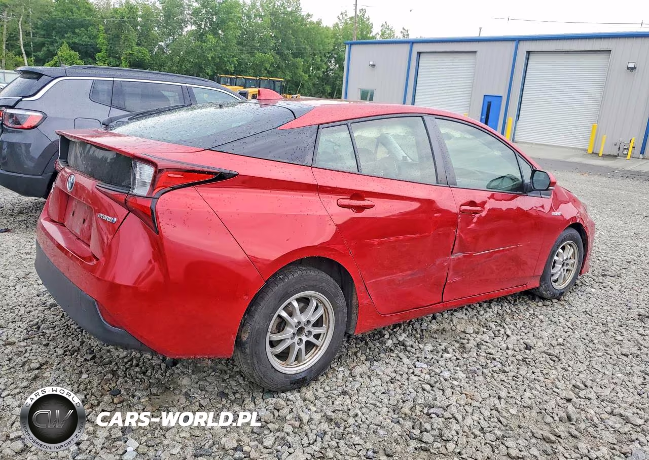 2021 Toyota Prius Le VIN:JTDKAMFU6M3140016 - 3