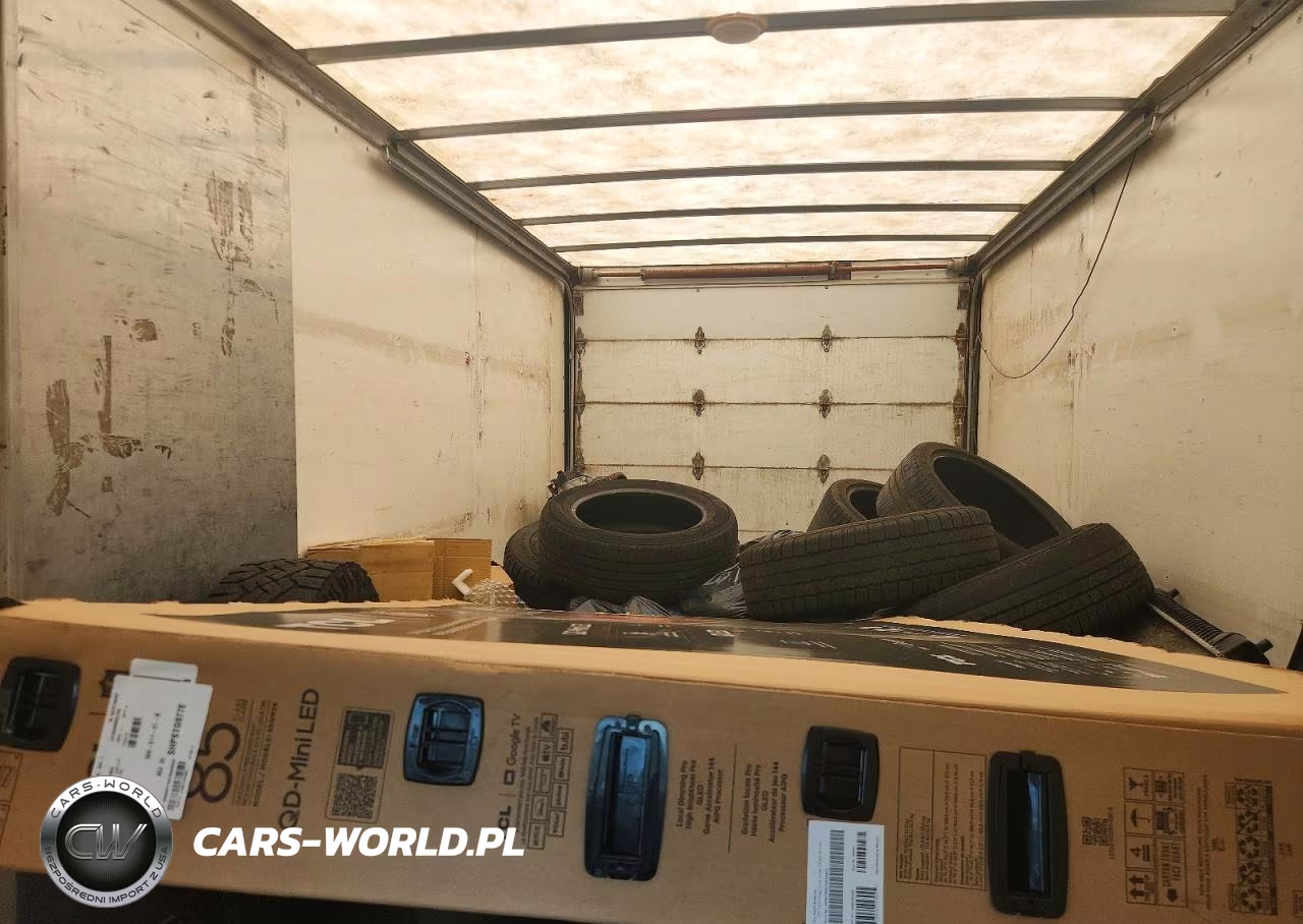 2022 Ford E350 Delivery Truck VIN:1FDWE3FK0NDC01625 - 10