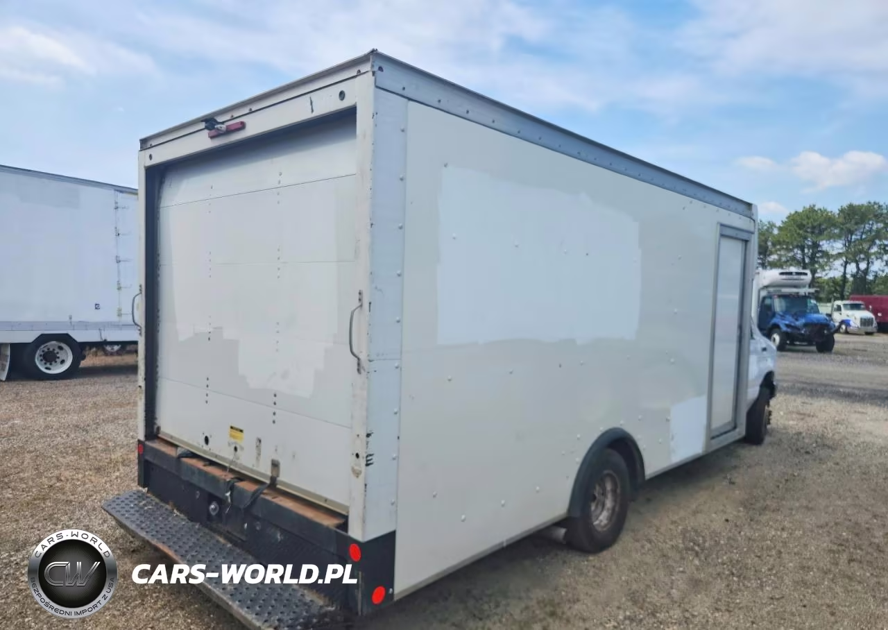 2022 Ford E350 Delivery Truck VIN:1FDWE3FK0NDC01625 - 3