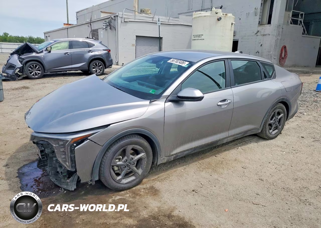 2025 Kia K4 Lxs – zdjęcie 1 z 12