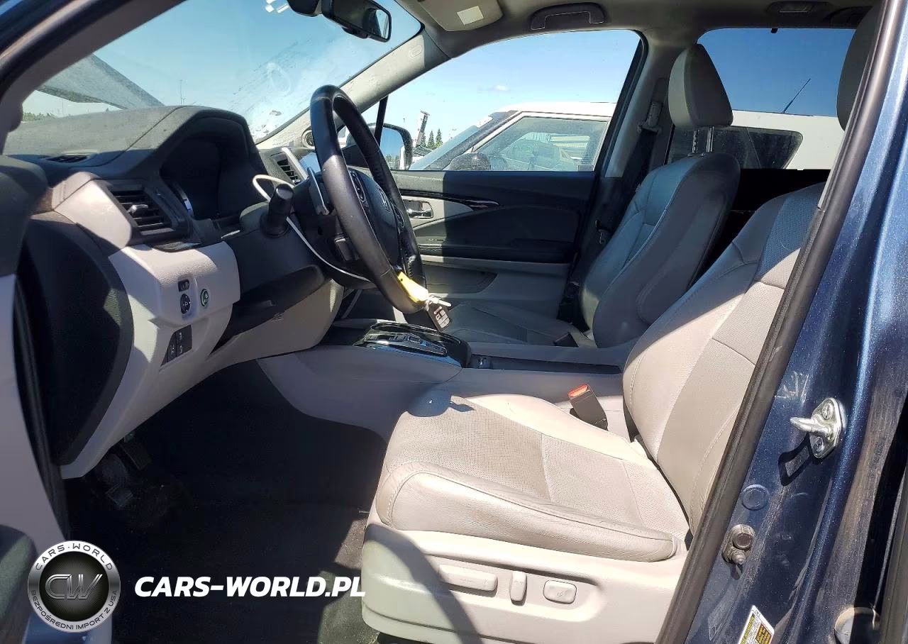 2017 Honda Pilot Elite VIN:5FNYF6H01HB079863 - 7