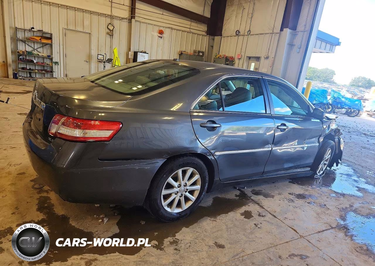 2010 Toyota Camry Xle VIN:4T1BF3EK7AU059412 - 3