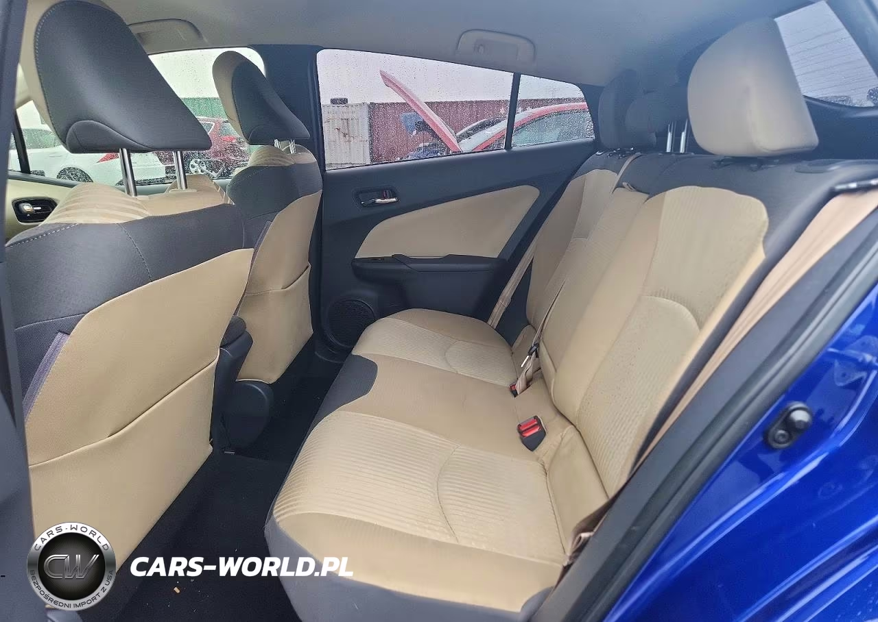 2016 Toyota Prius Two VIN:JTDKBRFU1G3519620 - 10
