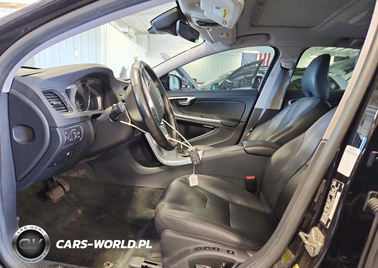 2018 Volvo V60 Cross Country Premier VIN:YV440MWK3J2056440 - 7