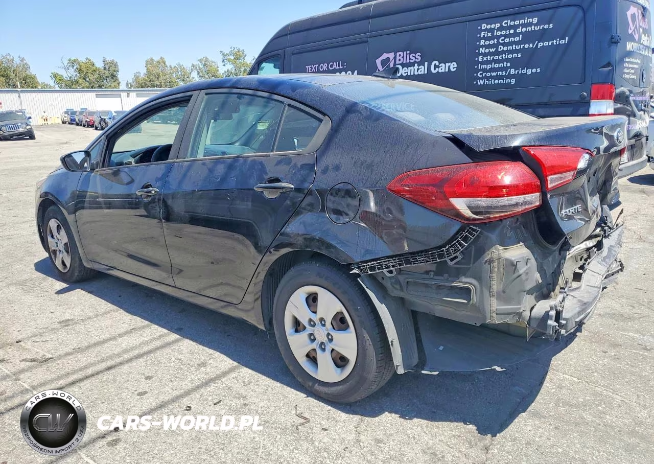 2018 Kia Forte Lx VIN:3KPFL4A7XJE199345 - 2