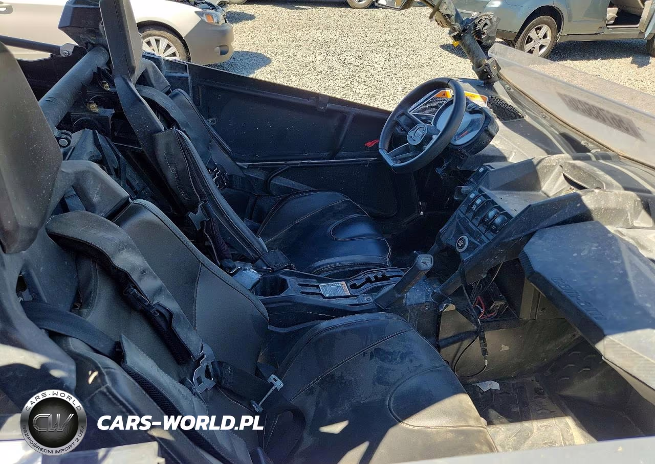 2019 Can-Am Maverick X3 Utility Vehicle VIN:3JBVMAY25KK000242 - 5