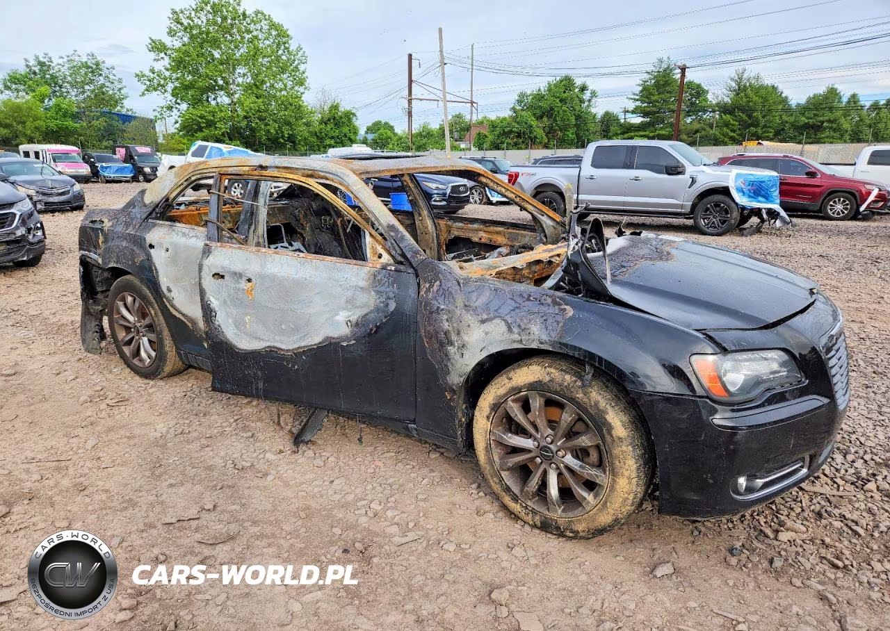 2014 Chrysler 300 S VIN:2C3CCAGG4EH384658 - 4