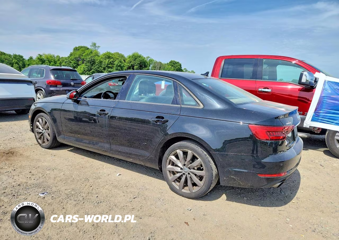 2017 Audi A4 Premium VIN:WAUANAF47HN018710 - 2