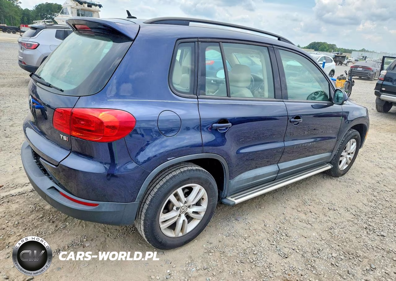 2016 Volkswagen Tiguan S VIN:WVGAV7AX3GW600699 - 3